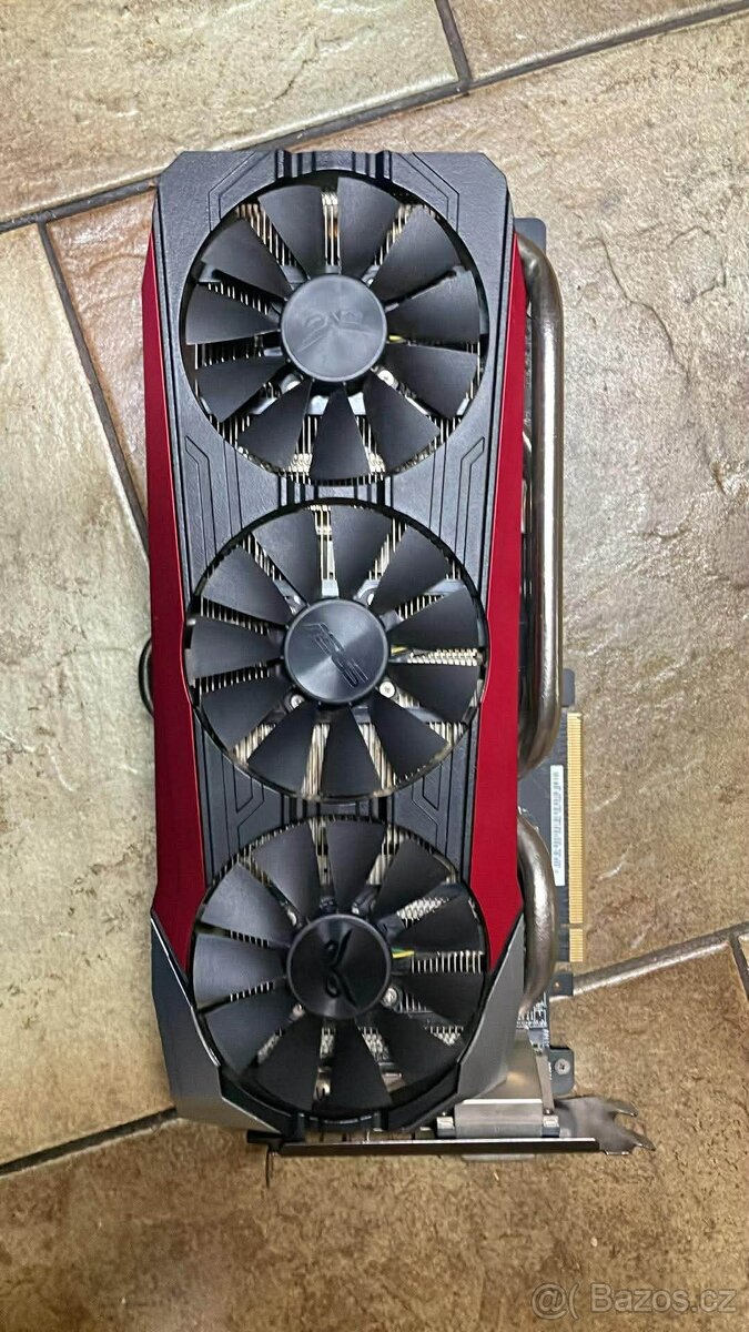Asus rogstrix r9390x 8GB 512Bit - 3