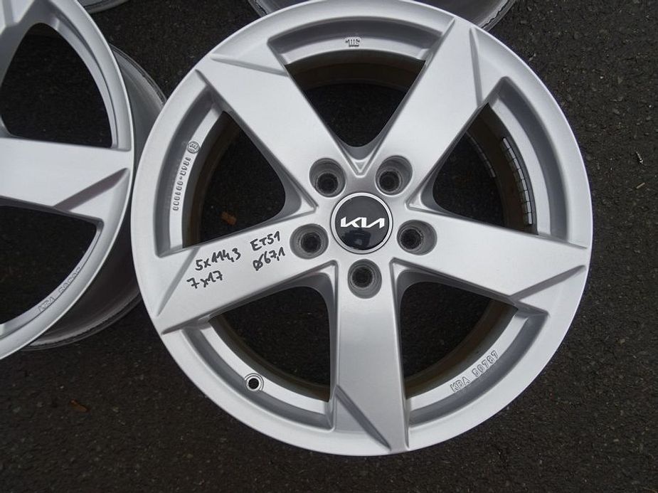Alu disky Kia, Hyundai, 17", 5x114.3, ET 51, šířka 7J - 3