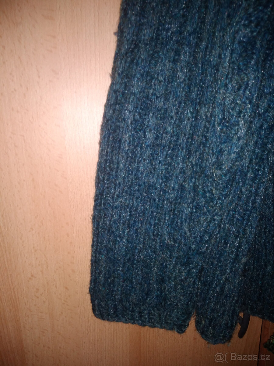 Zelenošedý svetr na knoflíky - 3