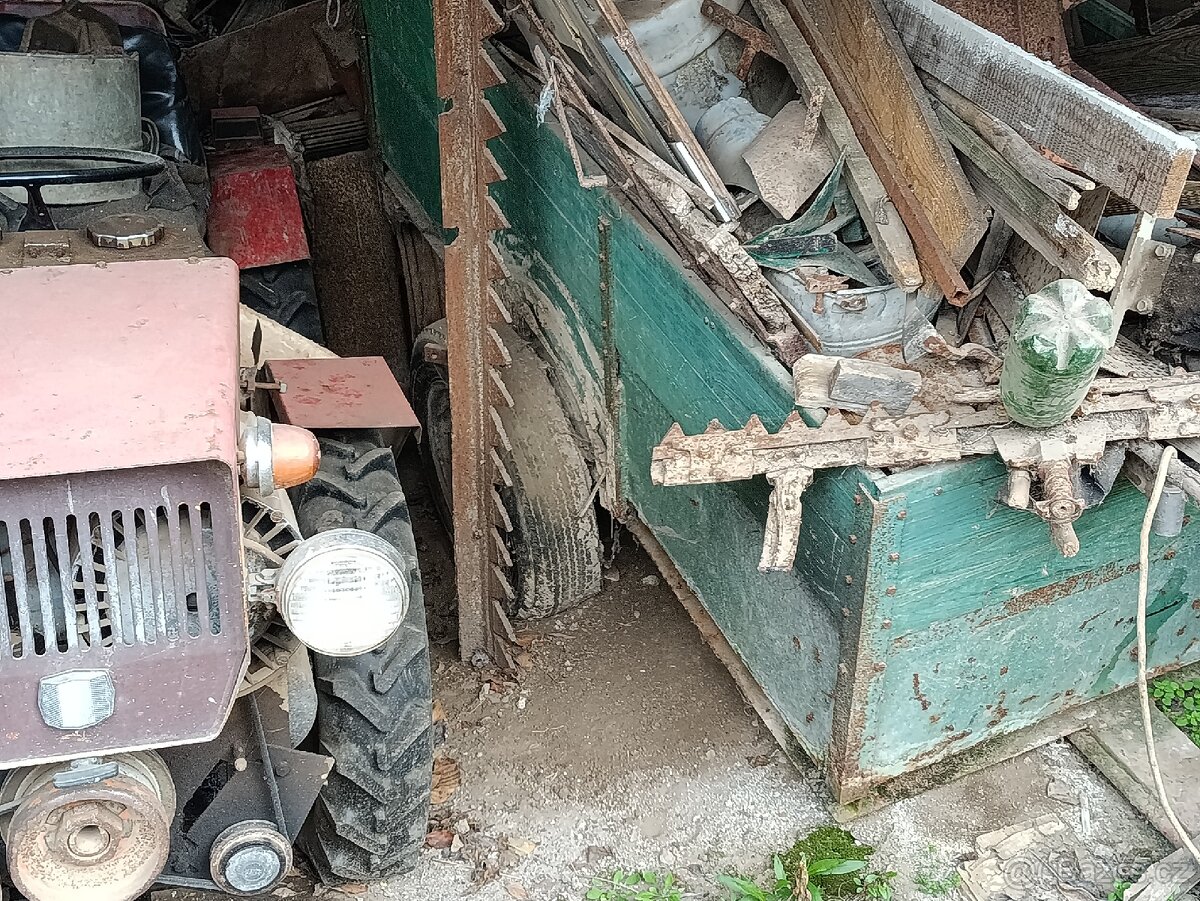 Prodám malotraktor 4 x 4, motor TK - 3