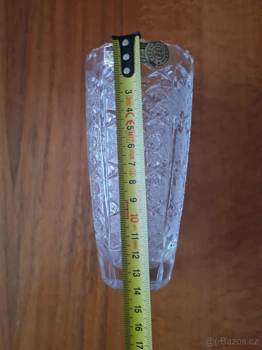 Váza broušená - 3