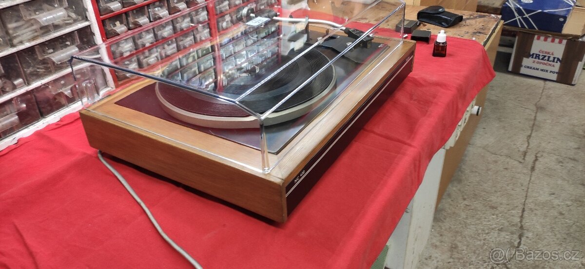 Gramofon Tesla NC 430 - 3