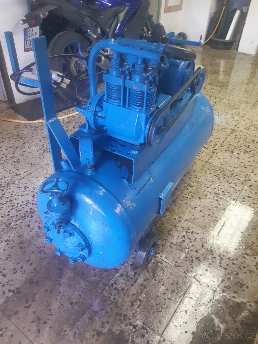 Dvoupíst, 380 V, dílenský kompresor - 3