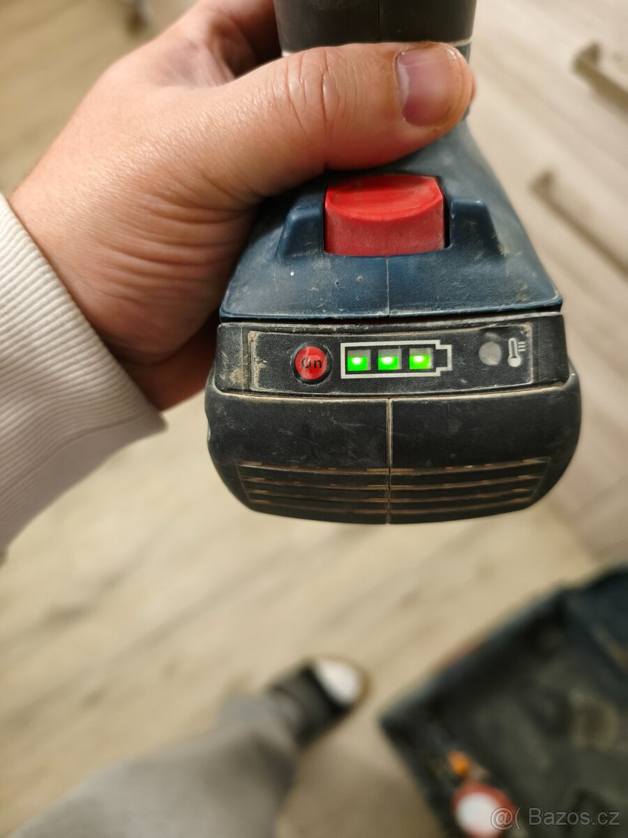 Aku vrtací kladivo Bosch 36v - 3