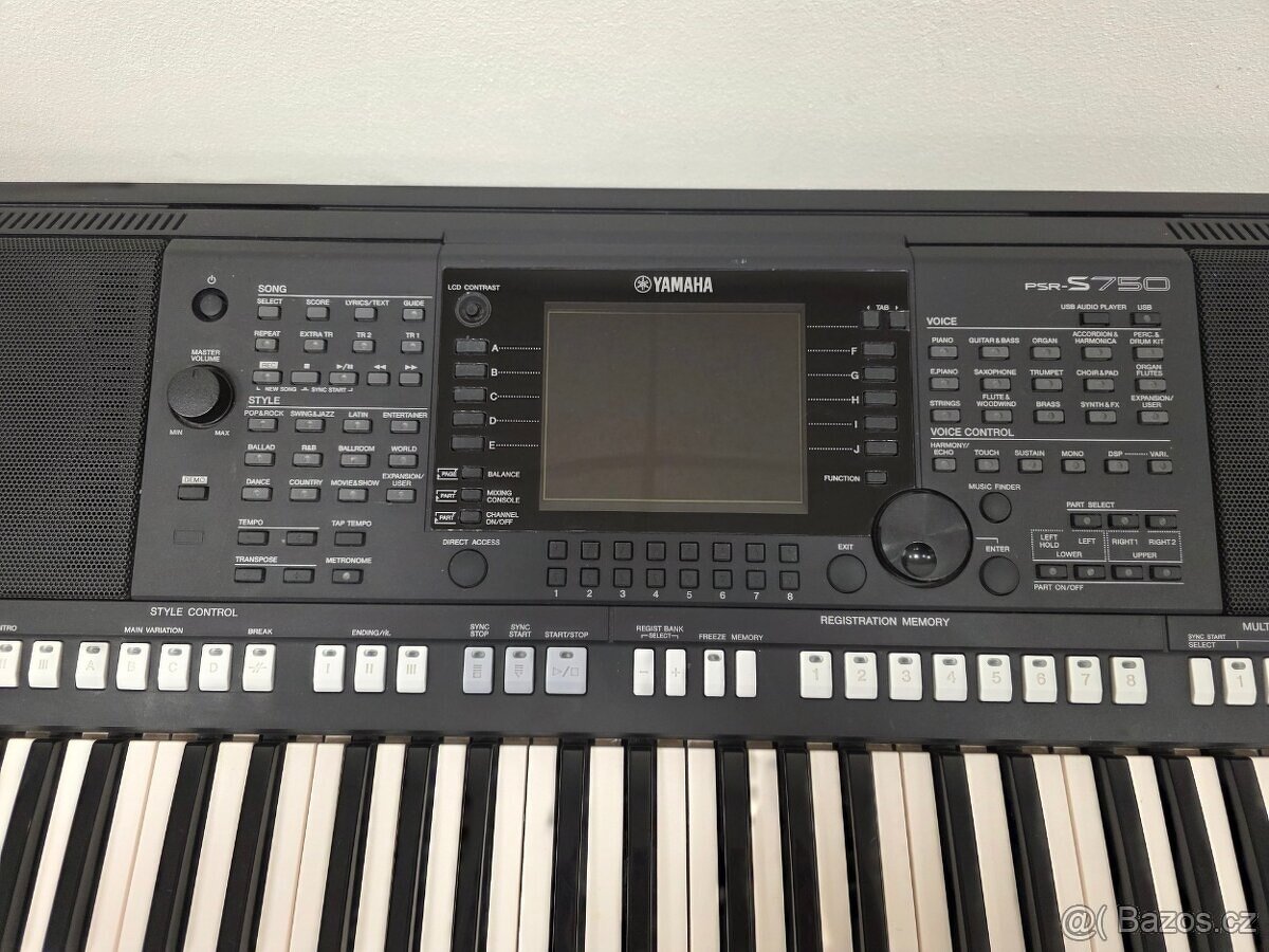 Yamaha PSR-S750 - 3