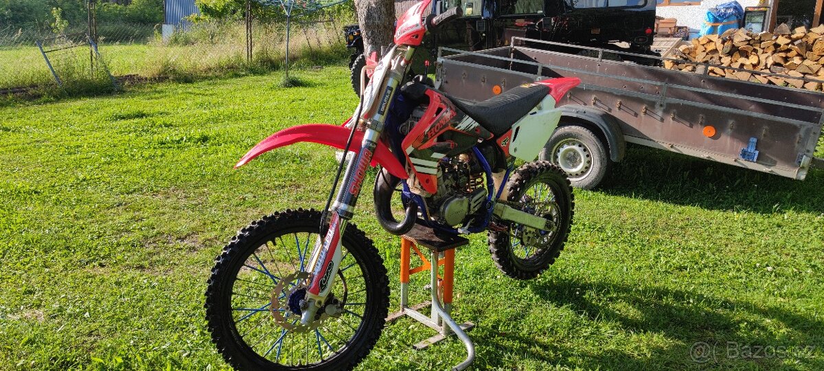 Honda CR 85