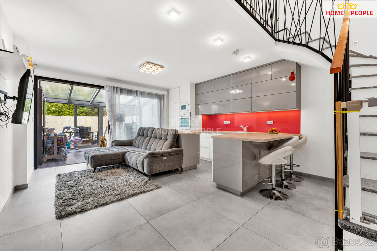 Prodej řadového domu 4+kk, zahrada, Praha 9 - Koloděje - 3