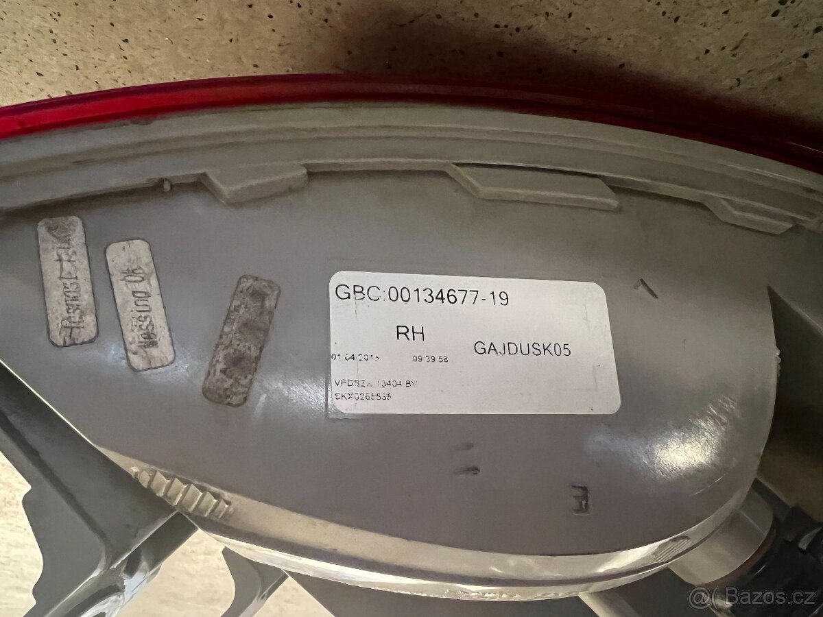 Škoda Octavia III combi Zadní LED světlo original PRAVÉ - 3