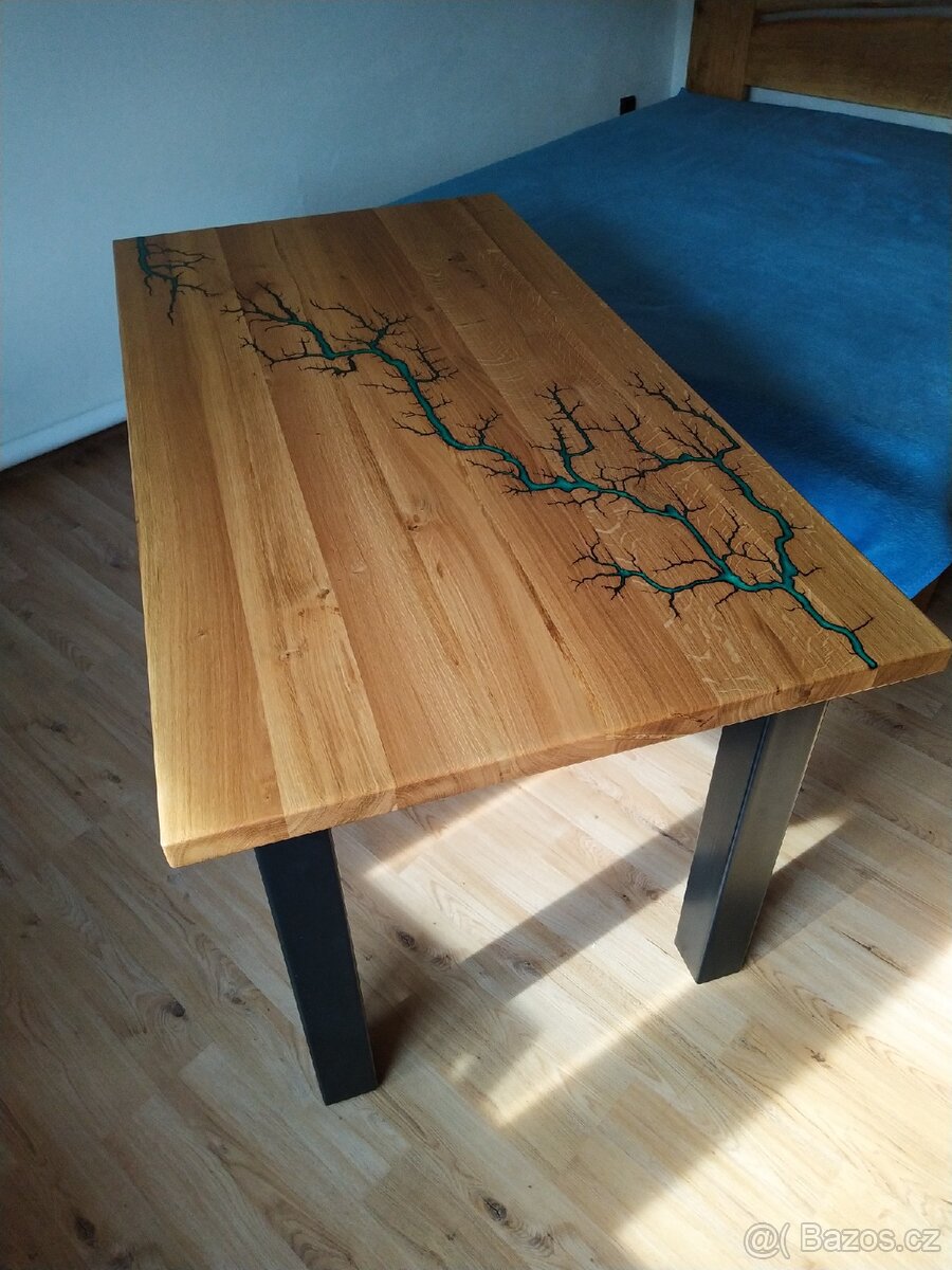 Dubový stůl s blesky - 3