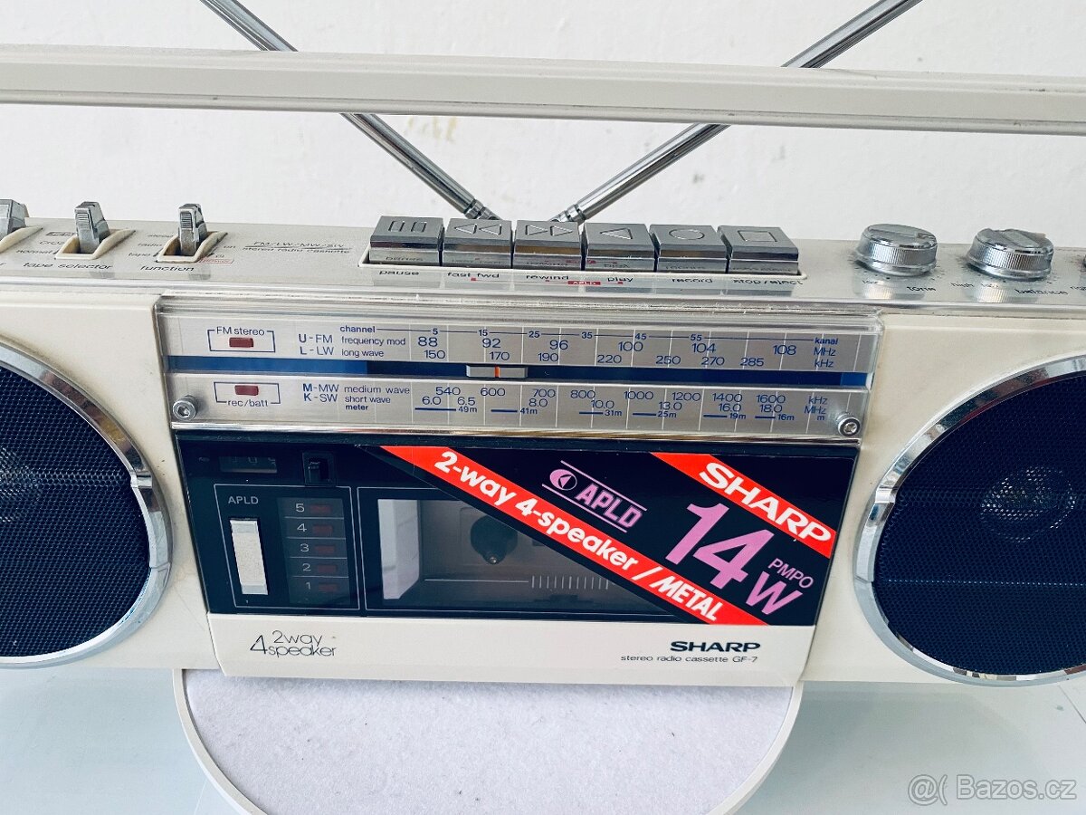 Radiomagnetofon Sharp GF-7, rok 1984 - 3