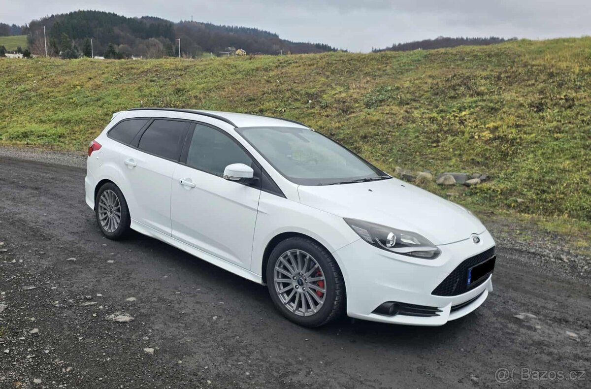 Ford Focus ST 2.0L 184kw, 88000km - 3