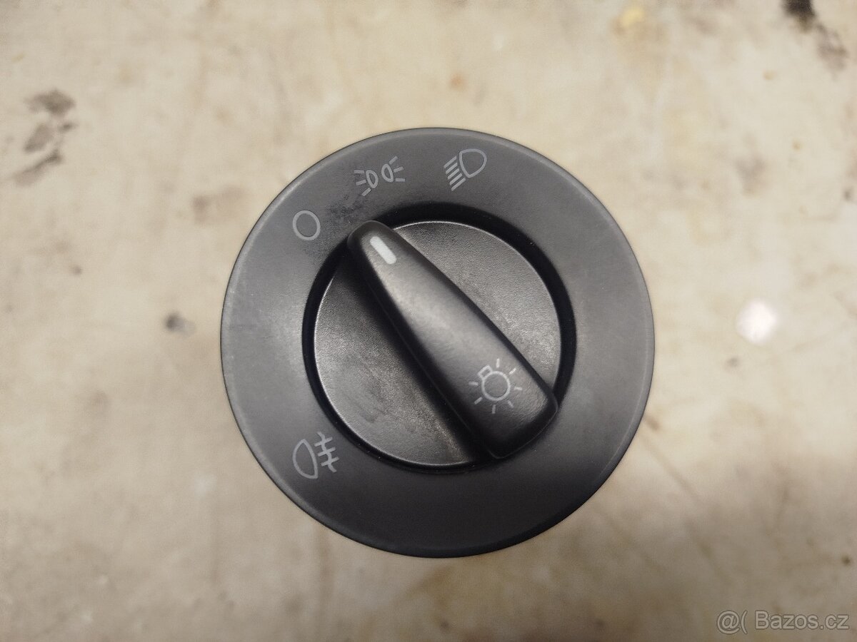 Vícenásobný spínač světel - 3