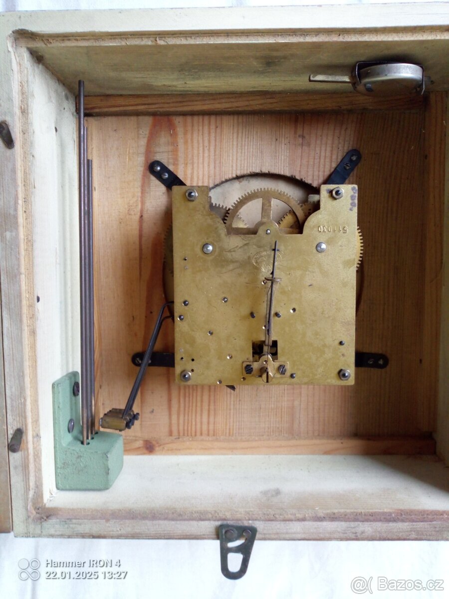 Retro hodiny na součástky - 3