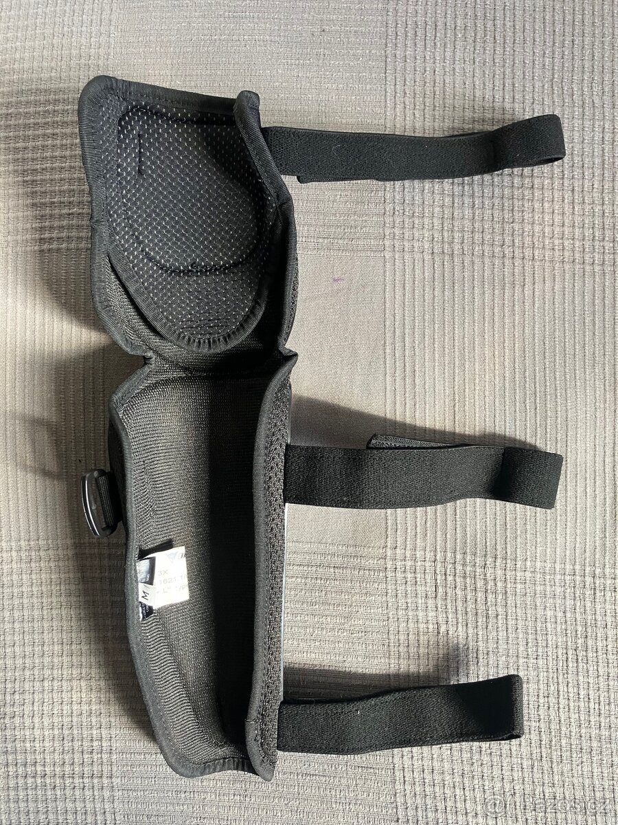 Dainese chrániče kolen - 3