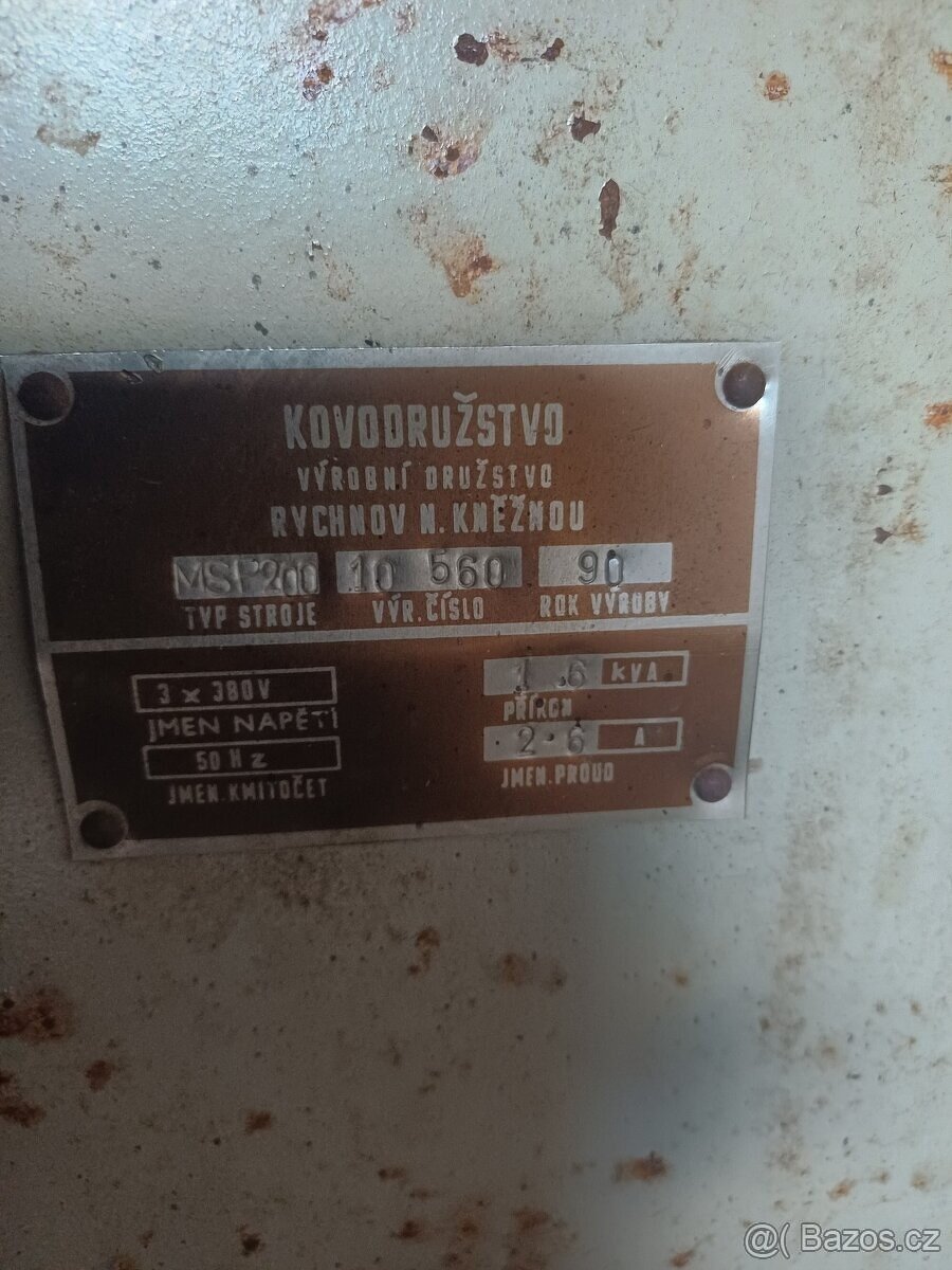 Hoblovka-srovnávačka se spodním potahem MSP 200 - 3