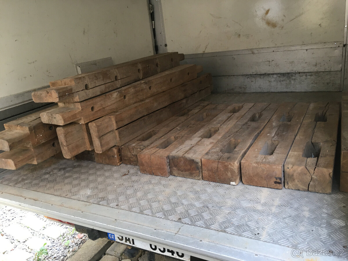 Dubové starožitné trámy - 3
