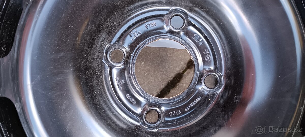 Plechové disky, poklice + šrouby - 3