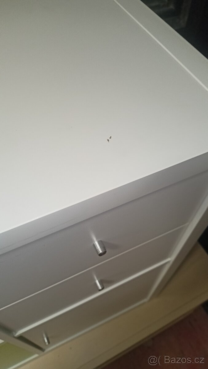 Regál Ikea Kallax.J 28/26. - 3