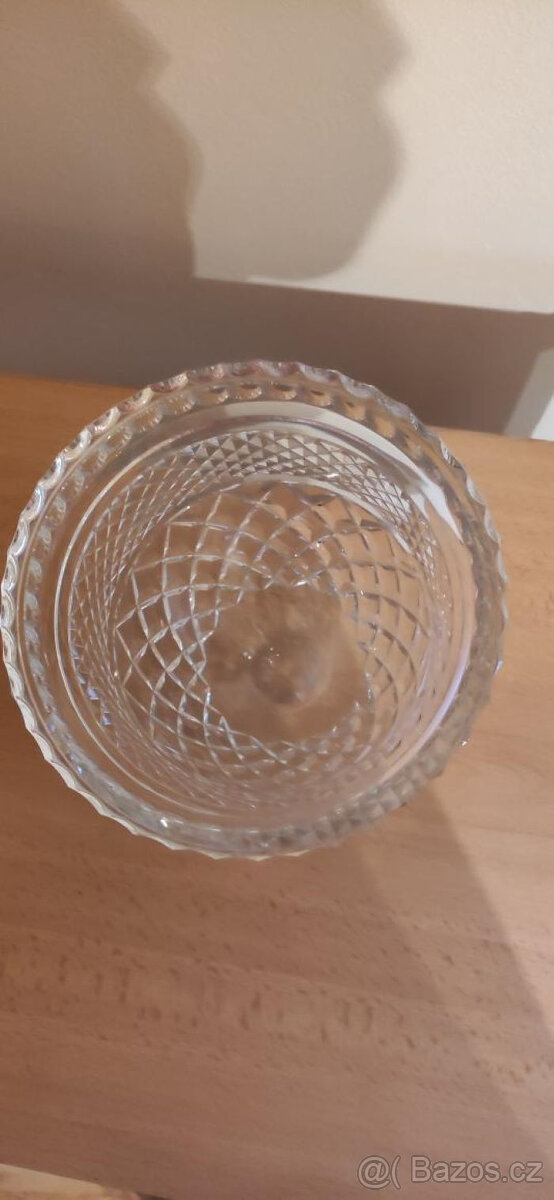 Váza broušená - 3