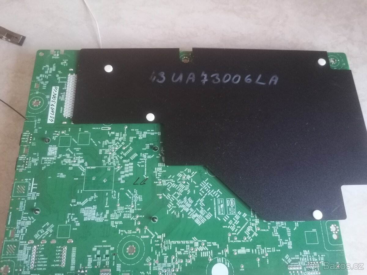 LG 43UA73006LA základní deska - 3