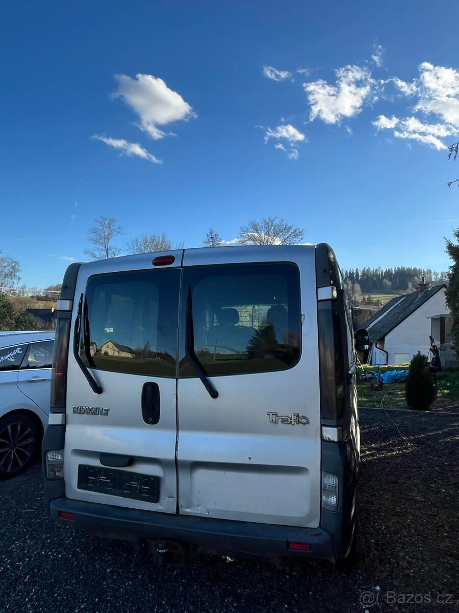 Renault Trafic 9míst - 3