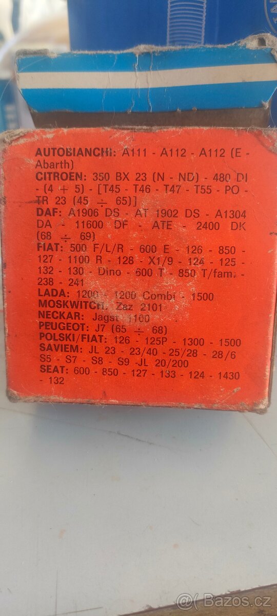 Víčko nádrže - 3