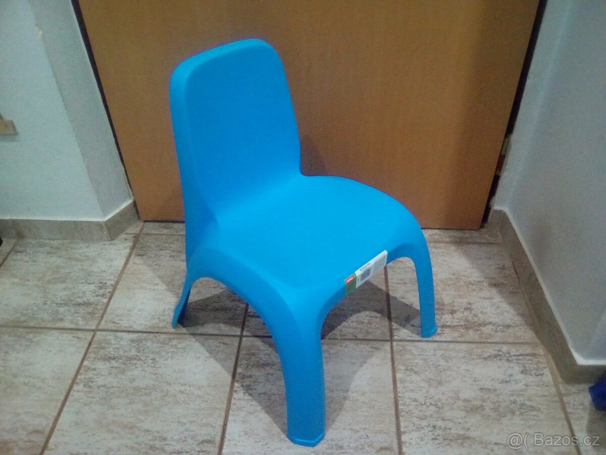 Plastová židle modrá - 3