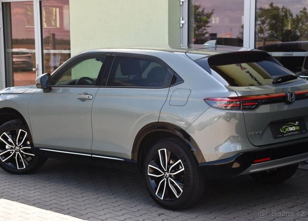 Honda HR-V 1.5 eHEV ČR 1M - 3
