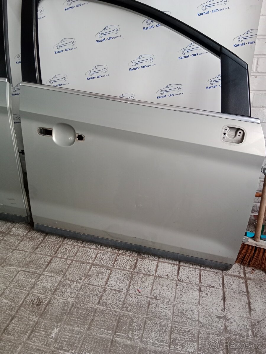 Dveře na ford kuga mk1 - 3