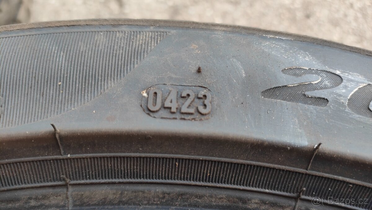 4ks Pirelli P-Zero 205/45/17 DOT 0423, 6mm - 3