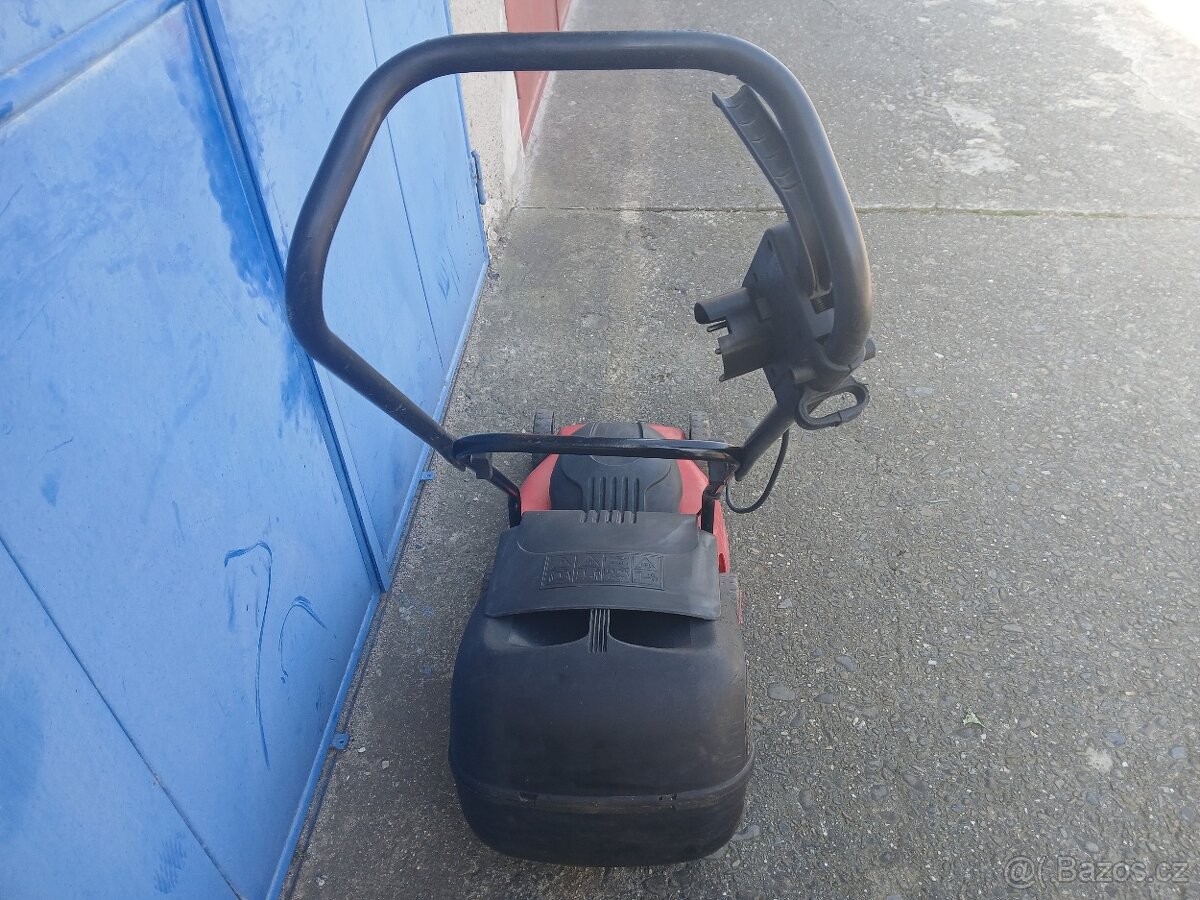 mala elektricka sekacka 1000w, ostry nuz - 3