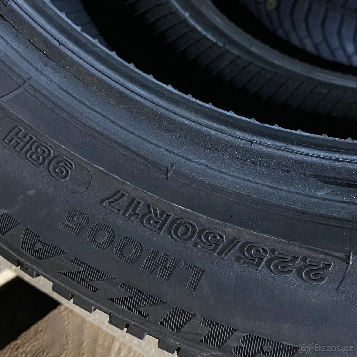 Zimní pneu 225/50 R17 98H Bridgestone 6mm - 3