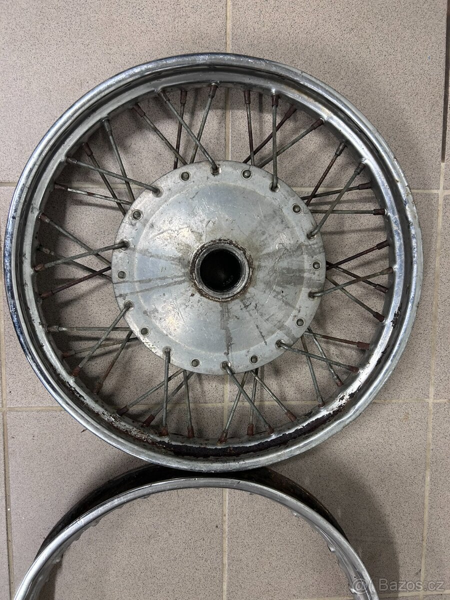 Kolo a ráfek Dněpr K750 19" - 3