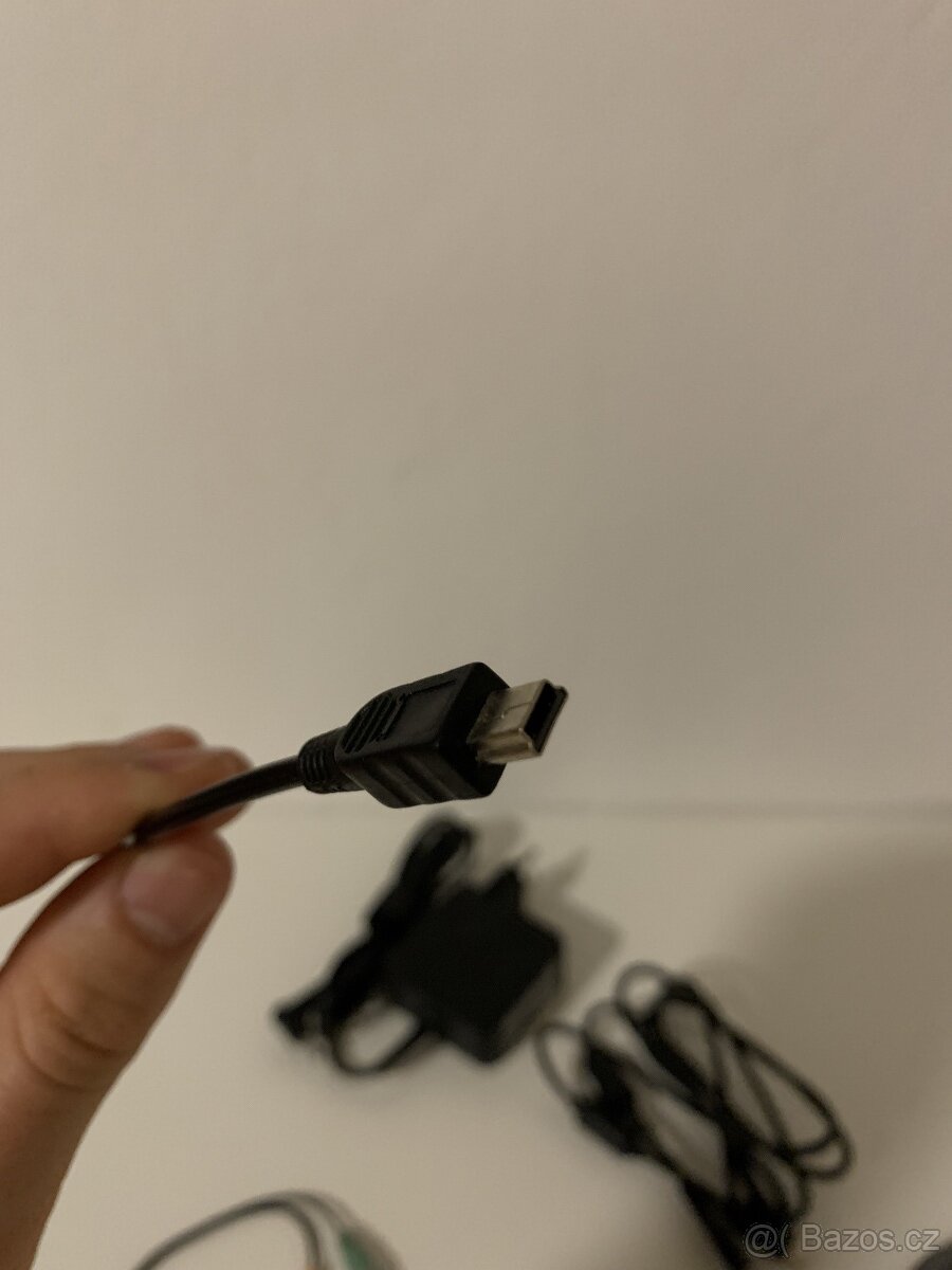 různé kabely - 3