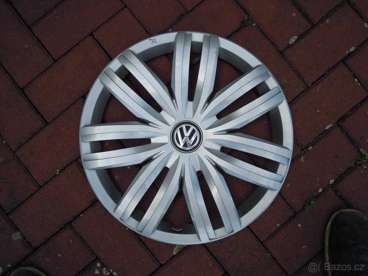 Poklice, puklice originál VW 16" č.32 - 3