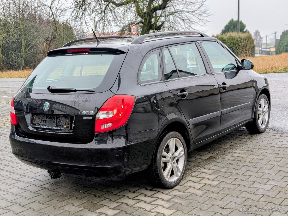 ŠKODA FABIA II COMBI 1.4 16V 63KW 2011 TAŽNÉ - 3