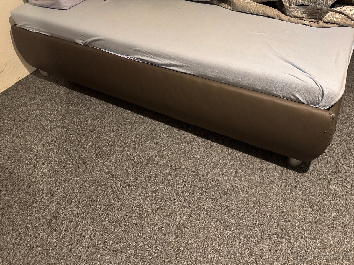 postel s úložným prostorem - 3