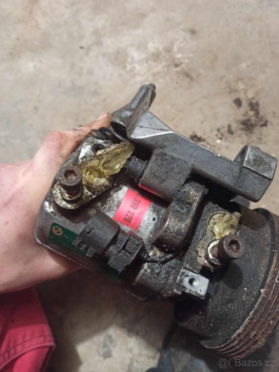BMW E36 klima kompresor - 3