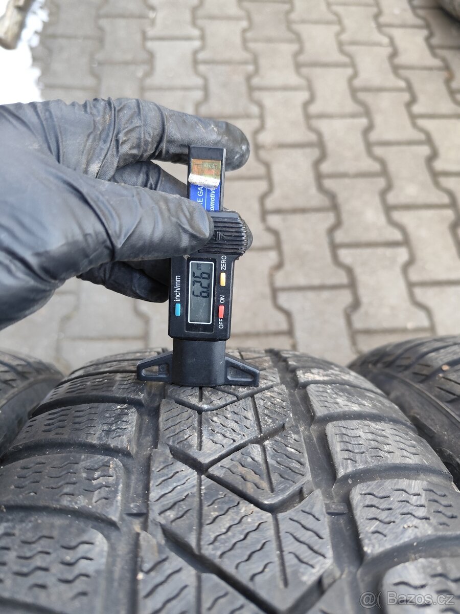 Zimní pneu 225/55/17 - 3