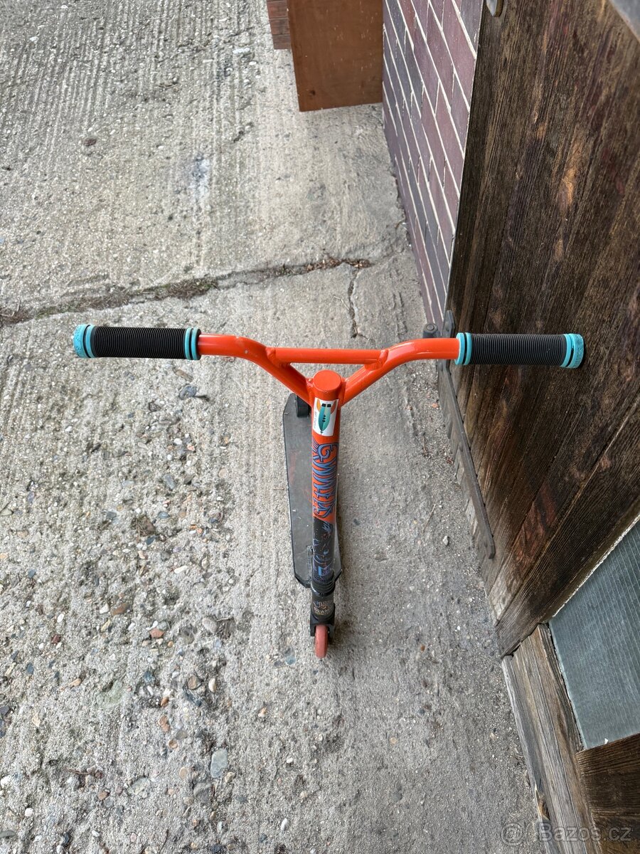 Dětská freestyle koloběžka - 3