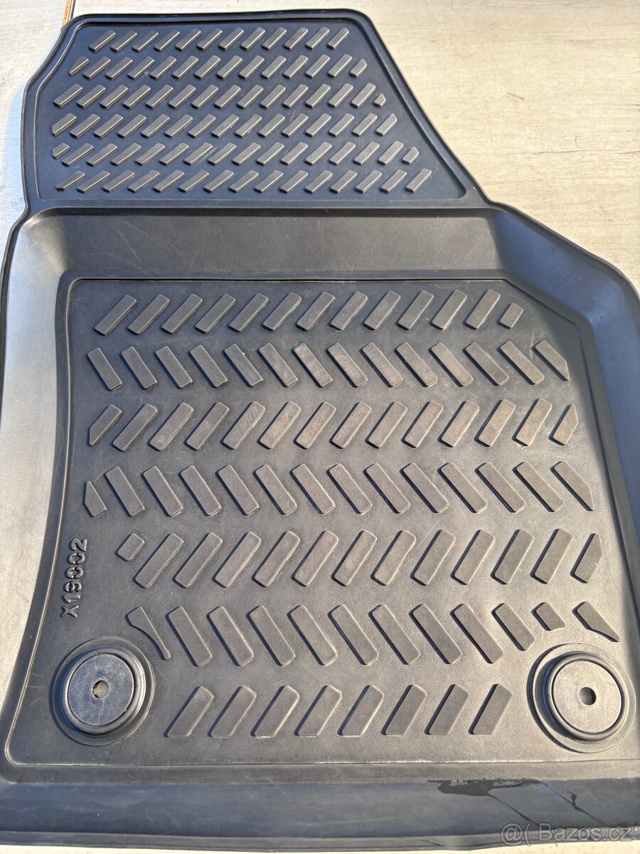 Gumové koberce do auta - 3