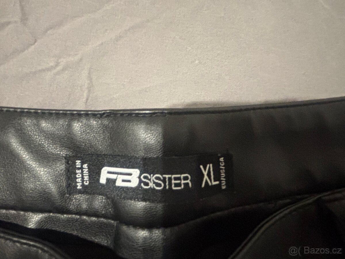 Koženkové dámské kalhoty - 3