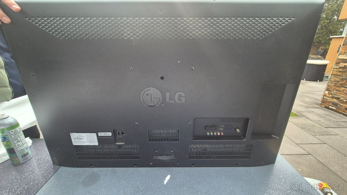 Televize LG 42LS5600 - 3