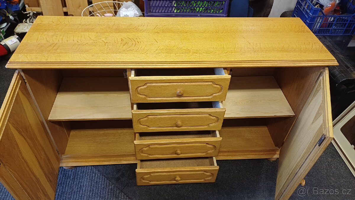 Komoda - 3