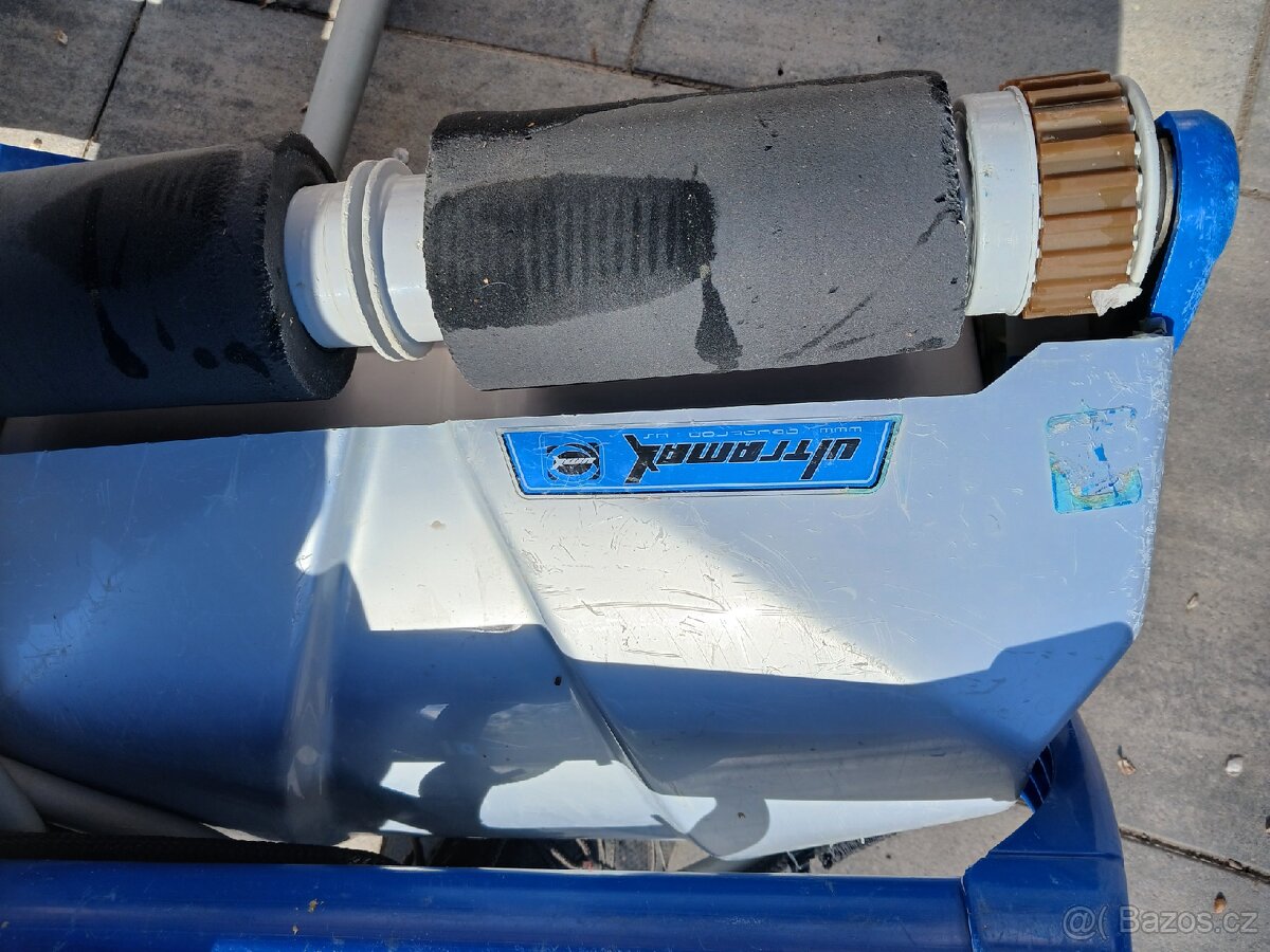 Bazénový robot - 3