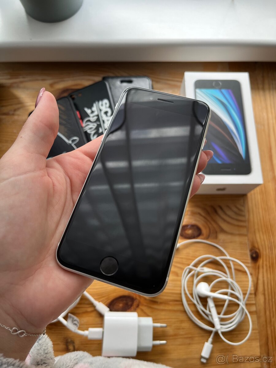IPhone SE 2020 - 3
