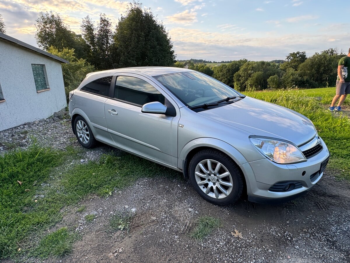 Opel Astra H 1.9tdci - 3