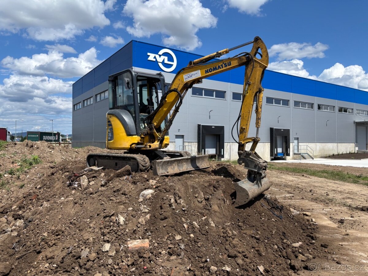 KOMATSU PC 35 MR - 3