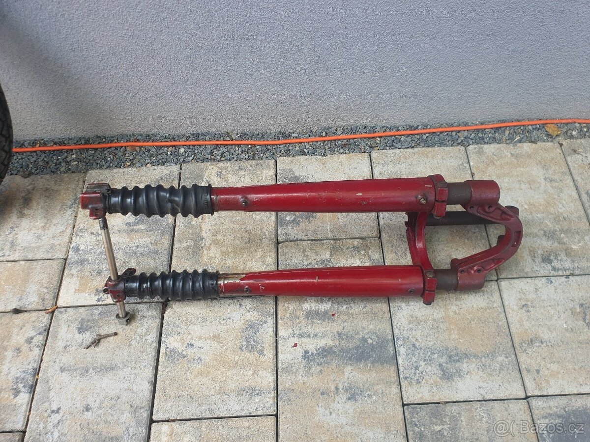 Jawa Pérák - 3