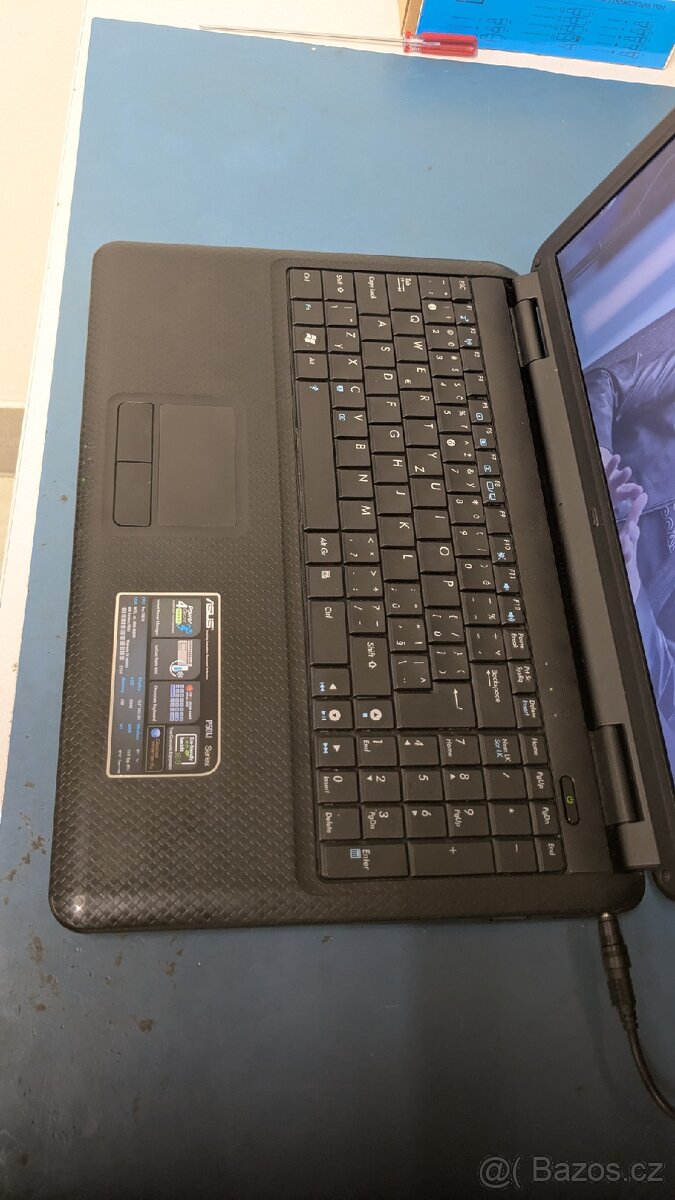 ASUS notebook - 3